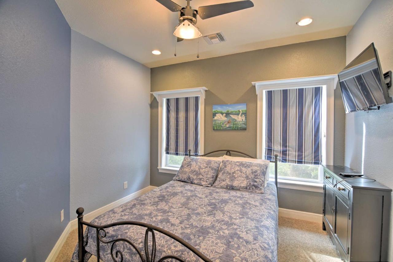 Waveland Family House, 4-Minute Drive To The Beach Extérieur photo